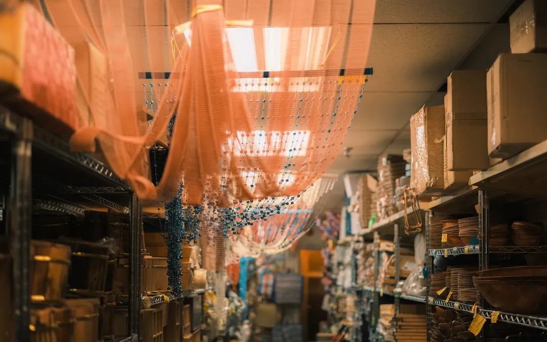 重庆文旅IP衍生品设计中的地域文化符号转化路径