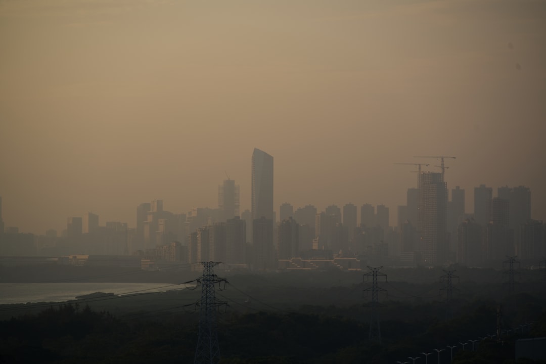 重庆文旅IP衍生品设计：从文化符号到市场爆款的转化路径